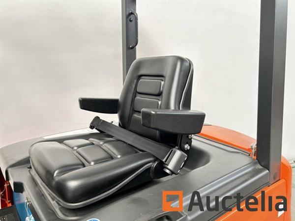 Grote foto noblelift fe4p16qc 2024 vorkheftruck 1.6t verstelbare lepels elektrisch agrarisch heftrucks