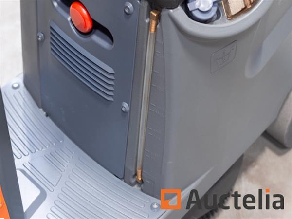 Grote foto daewoo dafr70 zit schrobmachine doe het zelf en verbouw overige doe het zelf en verbouw