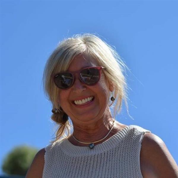 Grote foto trekken we elkaar uit het eenzame gat contacten en berichten vrouw zoekt man