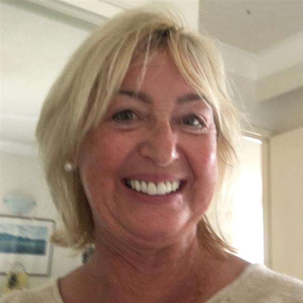 Grote foto trekken we elkaar uit het eenzame gat contacten en berichten vrouw zoekt man