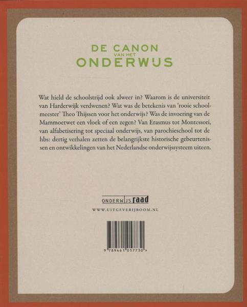 Grote foto de canon van het onderwijs boeken geschiedenis wereld