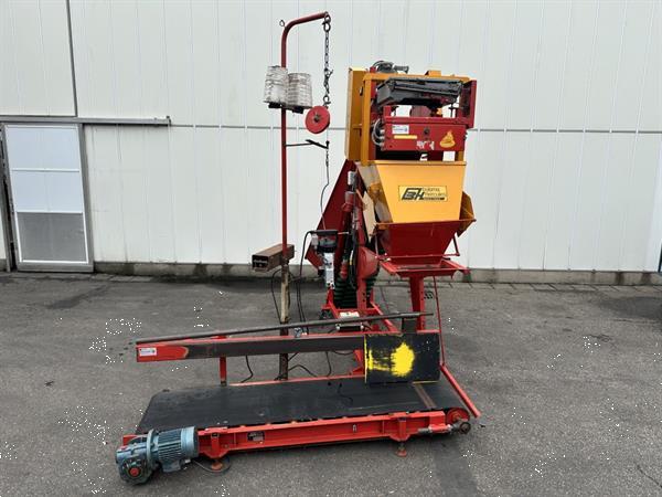 Grote foto bijlsma hercules afweegmachine met transportband 200 x 50 cm en newlong zakkennaaier agrarisch tuinbouw