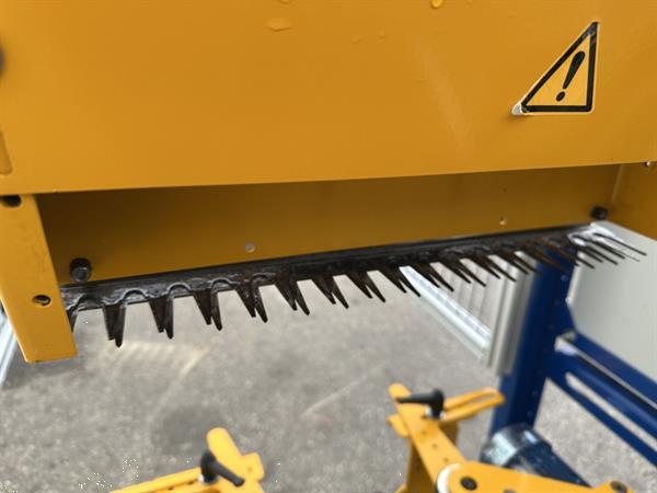 Grote foto lommers snoeimachine bovenknipper agrarisch tuinbouw