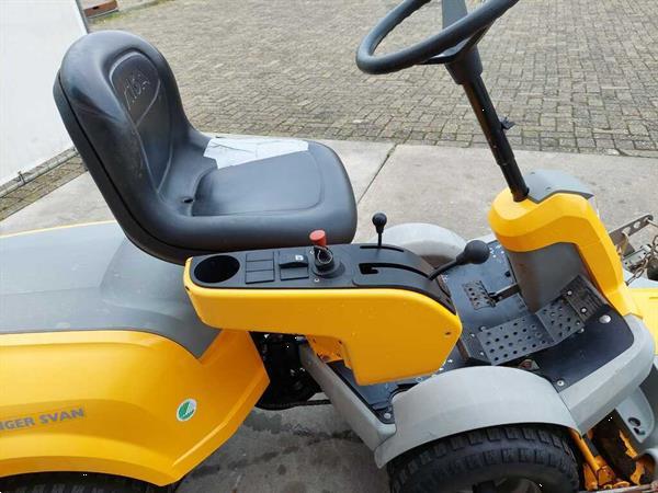 Grote foto stiga park zitmaaier tuin en terras zitmaaiers