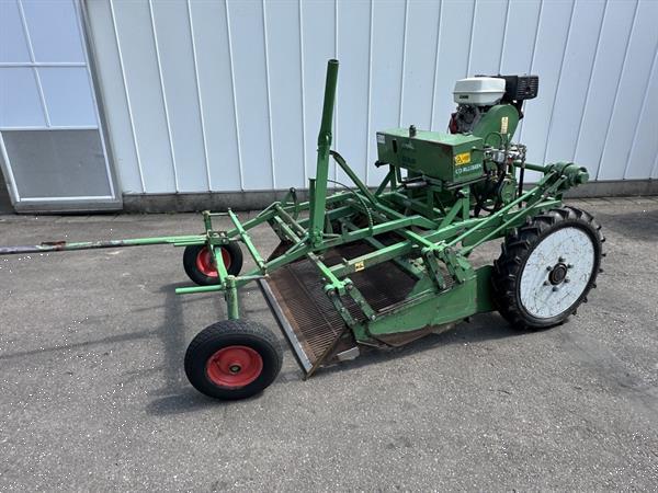 Grote foto rap rijnbeek zr 120 beddenrooimachine zelfrijdende oogstmachine voor bloembollen agrarisch oogstmachines
