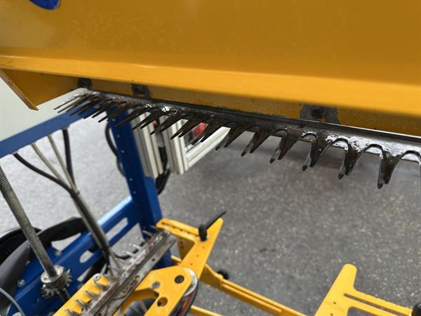 Grote foto lommers snoeimachine bovenknipper agrarisch tuinbouw