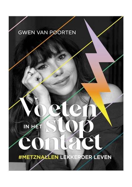 Grote foto voeten in het stopcontact boeken overige boeken