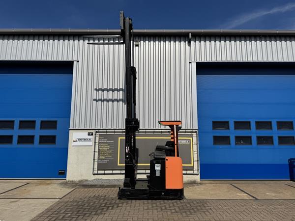 Grote foto vs 22228 reachtruck bt rb16kn 4.800mm sideshift vorkenspreider doe het zelf en verbouw hefwerktuigen