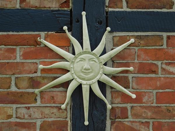 Grote foto wandornament zon old white metaal tuin en terras tuindecoratie