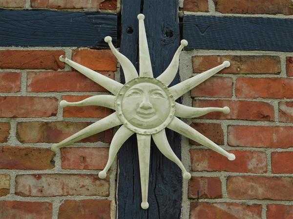 Grote foto wandornament zon old white metaal tuin en terras tuindecoratie