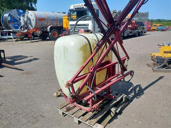 Grote foto hardi veldspuit 600 liter 10 meter breed agrarisch onkruidbestrijding