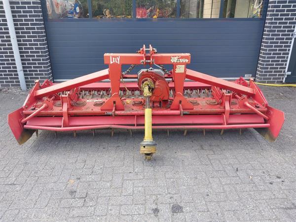 Grote foto lelyterra 300 35 rotorkopeg met pakkerwals agrarisch akkerbouw