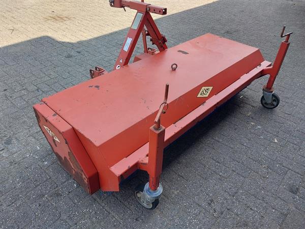 Grote foto hekamp vm 205 veegmachine rolbezem agrarisch algemeen