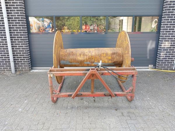 Grote foto baars slanghaspel agrarisch beregeningapparatuur