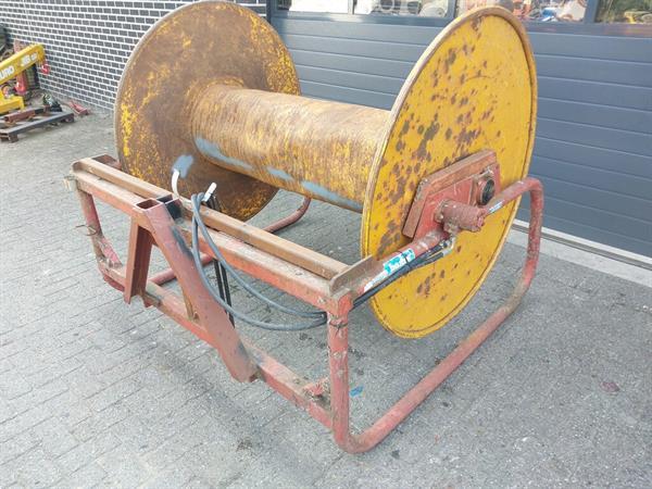 Grote foto baars slanghaspel agrarisch beregeningapparatuur