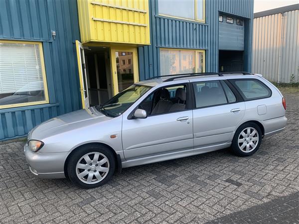Grote foto nissan primera stationwagen automaat airco. auto nissan