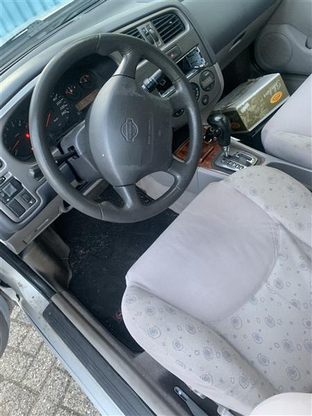 Grote foto nissan primera stationwagen automaat airco. auto nissan