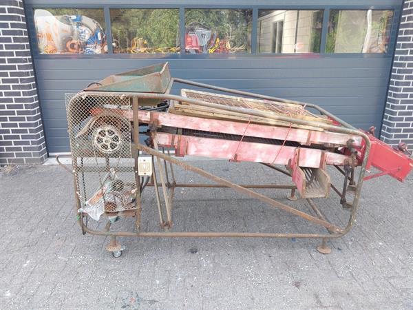 Grote foto aardappelsorteermachine wanmolen agrarisch algemeen