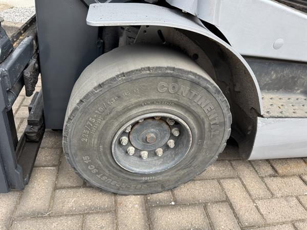 Grote foto vs 22222 diesel heftruck rx70 25 sideshift 3670mm bj2017 agrarisch heftrucks