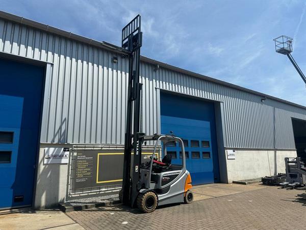 Grote foto vs 22225 elektrische triplex heftruck still rx60 35 bj2019 sideshift agrarisch heftrucks