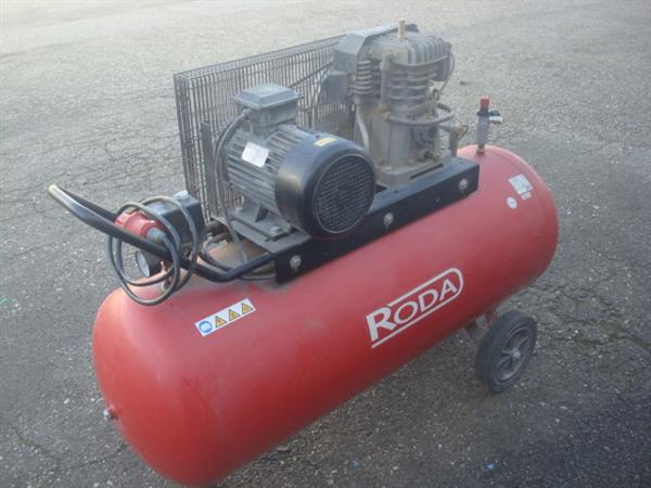 Grote foto roda compressor 380 volt auto diversen gereedschap