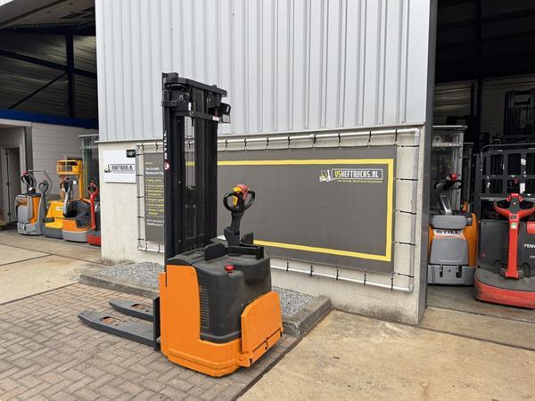 Grote foto vs 22232 elektrische triplex stapelaar still 5390mm freelift doe het zelf en verbouw hefwerktuigen