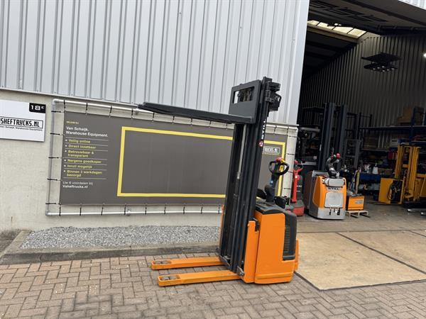 Grote foto vs 22232 elektrische triplex stapelaar still 5390mm freelift doe het zelf en verbouw hefwerktuigen