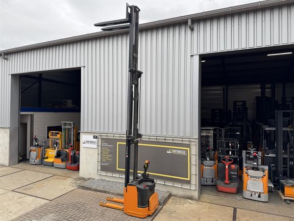 Grote foto vs 22232 elektrische triplex stapelaar still 5390mm freelift doe het zelf en verbouw hefwerktuigen