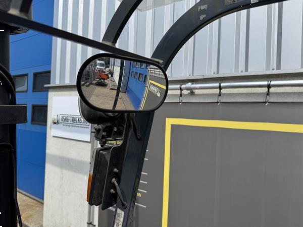 Grote foto vs 22241 elektrische heftruck toyota 3000mm sideshift accu2021 agrarisch heftrucks
