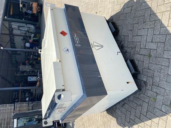 Grote foto dieseltank 2000 liter doe het zelf en verbouw overige doe het zelf en verbouw