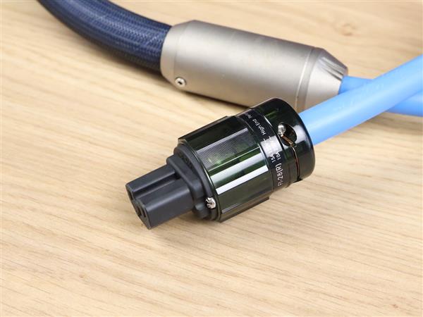Grote foto siltech ruby mountain g6 signature highend silver audio power cable 1 5 metre audio tv en foto onderdelen en accessoires