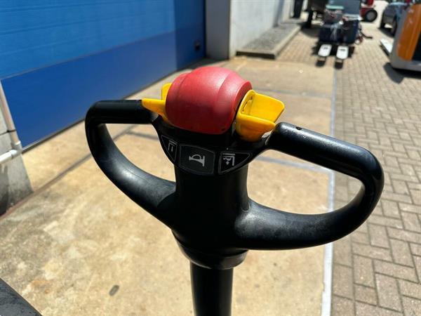 Grote foto vs 22230 elektrische stapelaar 1050kg 2985mm doe het zelf en verbouw hefwerktuigen