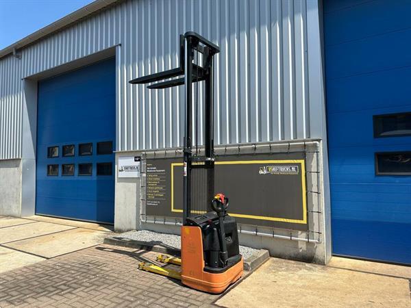 Grote foto vs 22230 elektrische stapelaar 1050kg 2985mm doe het zelf en verbouw hefwerktuigen