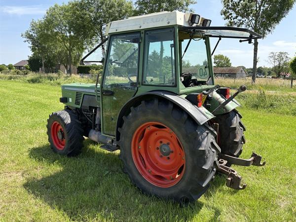 Grote foto fendt 270 va smalspoor kruipversnelling agrarisch tractoren