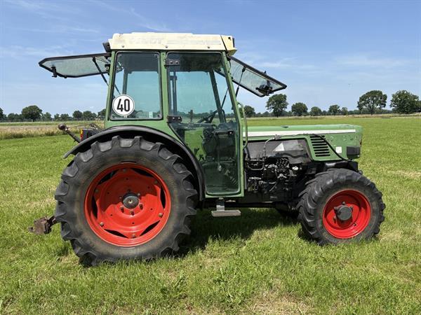 Grote foto fendt 270 va smalspoor kruipversnelling agrarisch tractoren