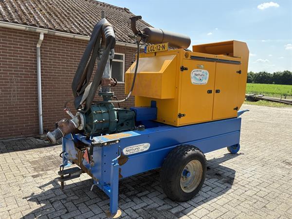 Grote foto nettuno beregeningspomp agrarisch beregeningapparatuur