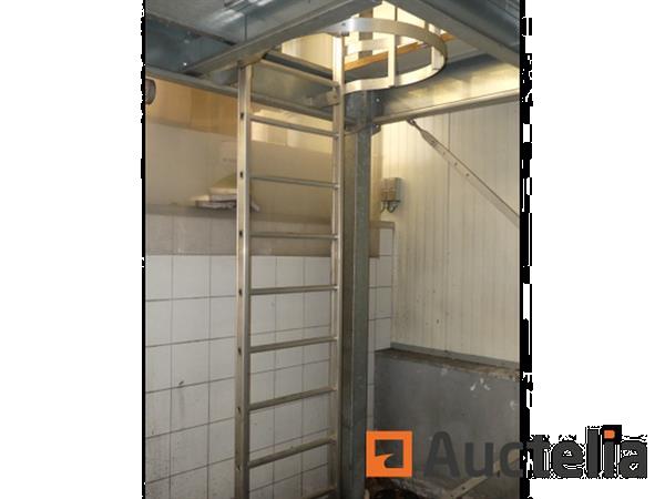 Grote foto manorga mezzanine opslagplatform met 2 verdiepingen doe het zelf en verbouw hefwerktuigen