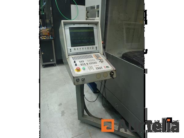 Grote foto cnc deckel maho dmu 80p gelijktijdige 5 assige freesmachine doe het zelf en verbouw ijzerwaren en bevestigingsmiddelen