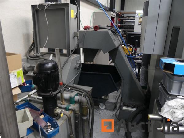 Grote foto cnc deckel maho dmu 80p gelijktijdige 5 assige freesmachine doe het zelf en verbouw ijzerwaren en bevestigingsmiddelen