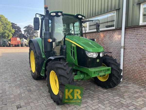 Grote foto john deere 6100m 697386 agrarisch tractoren