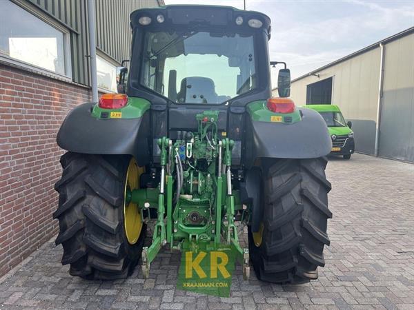 Grote foto john deere 6100m 697386 agrarisch tractoren