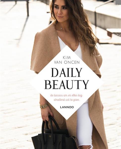 Grote foto daily beauty boeken hobby en vrije tijd
