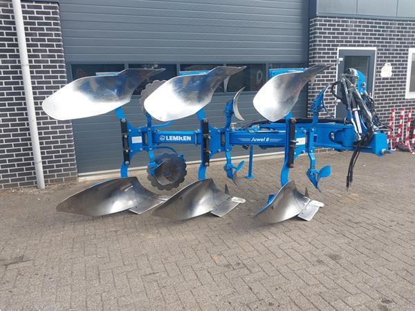 Grote foto lemken juwel 8 v3n100 3 schaar ploeg met snedemixer agrarisch ploegen