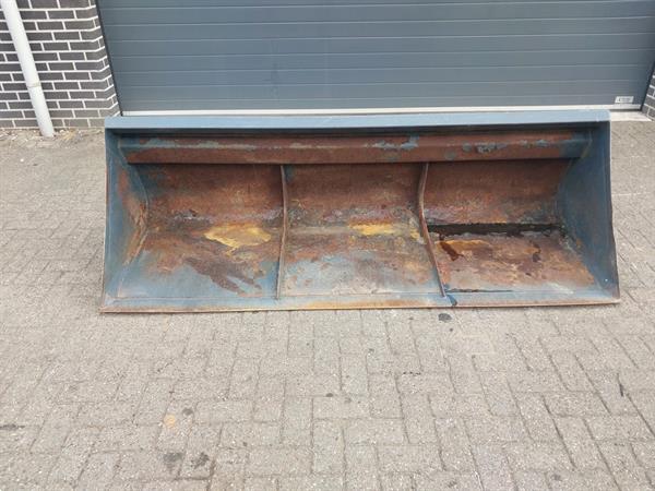 Grote foto quicke voorladerbak met euro snelwissel 240 cm breed agrarisch algemeen