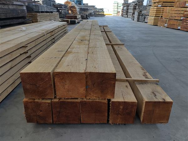 Grote foto 200x200mm eiken fijnbezaagd 600cm doe het zelf en verbouw hout en planken