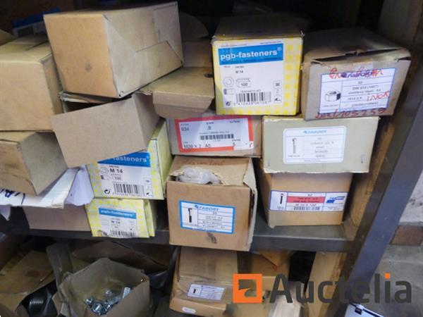 Grote foto hardware en hardware grote hoeveelheid doe het zelf en verbouw onderdelen en accessoires