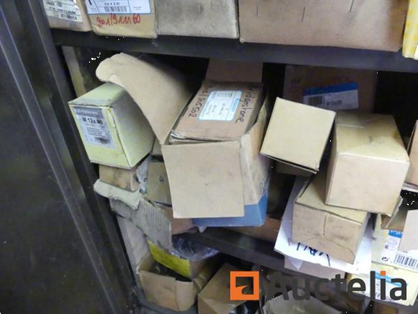 Grote foto hardware en hardware grote hoeveelheid doe het zelf en verbouw onderdelen en accessoires