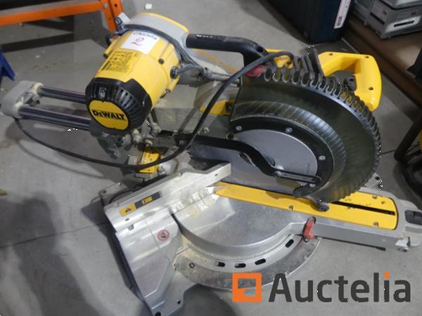 Grote foto dewalt dws780 qs verstekzaag doe het zelf en verbouw ijzerwaren en bevestigingsmiddelen