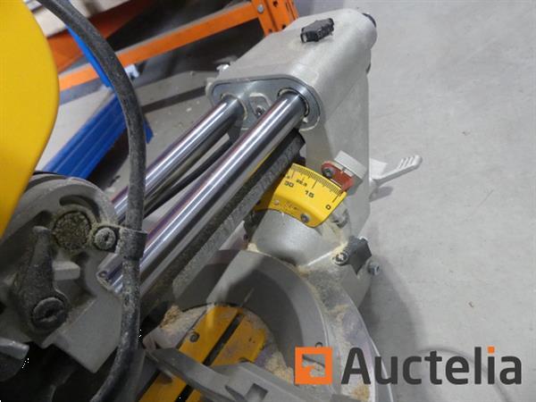 Grote foto dewalt dws780 qs verstekzaag doe het zelf en verbouw ijzerwaren en bevestigingsmiddelen