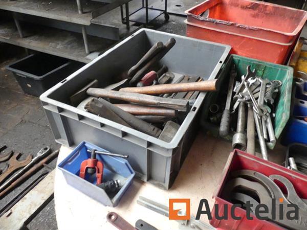 Grote foto werkplaats gereedschap doe het zelf en verbouw ijzerwaren en bevestigingsmiddelen